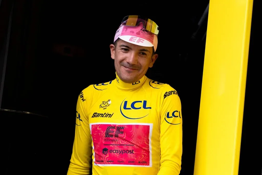 Carapaz luce el Maillot de líder en el Tour de Francia. (Foto: Imago)