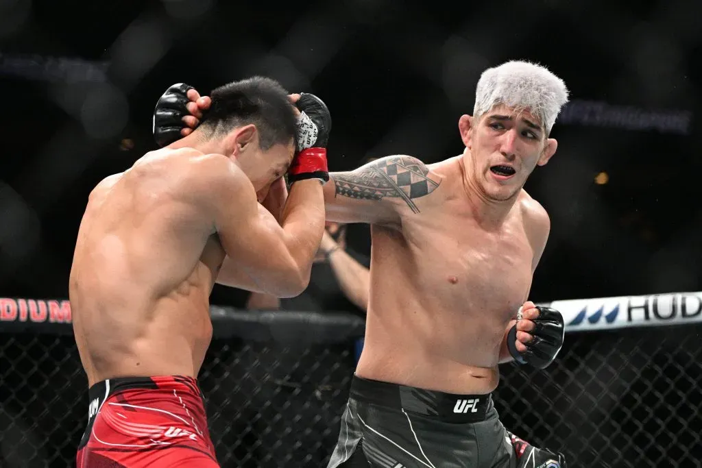 Rolando Bedoya peleando en la UFC. (Foto: IMAGO).