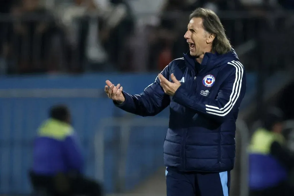 Ricardo Gareca dirigiendo a la Selección Chilena. (Foto: IMAGO).