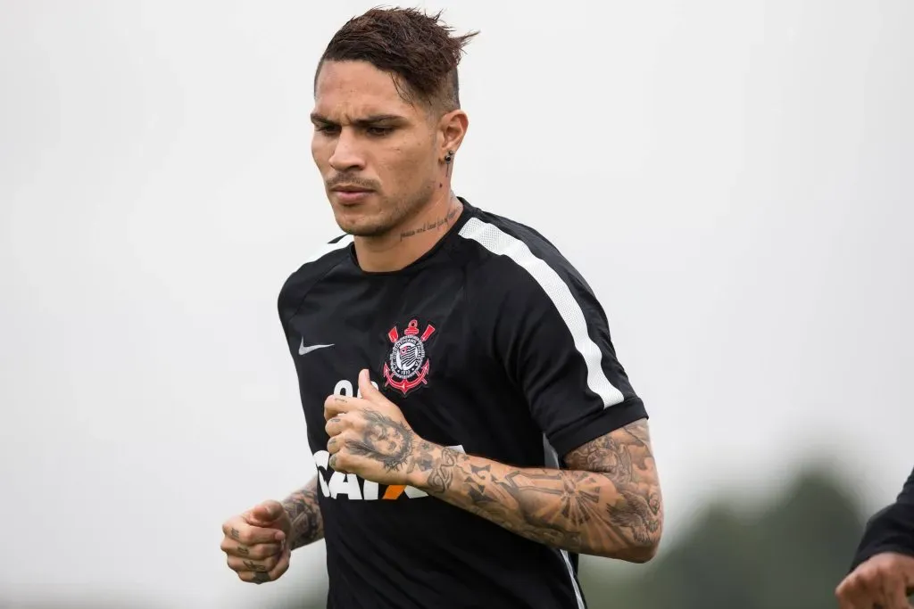 Paolo Guerrero en su época en el Corinthians de Brasil.