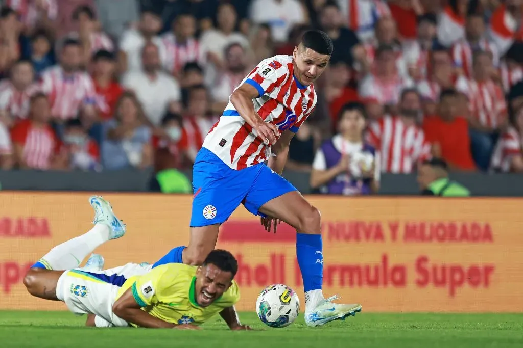 Álex Arce es seleccionado paraguayo pero no ha marcado.