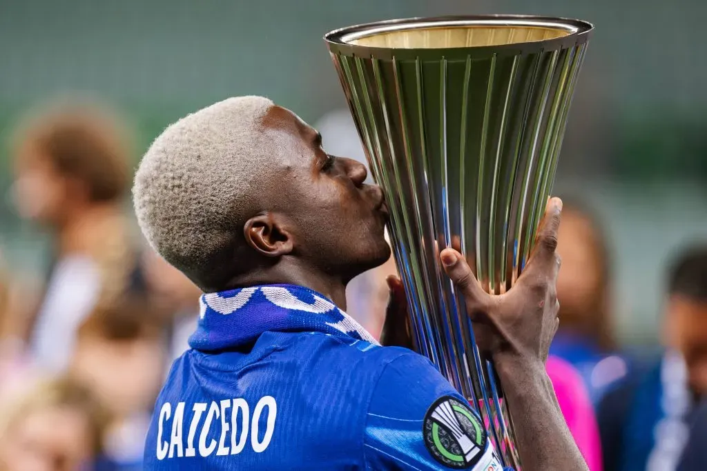 Moisés Caicedo viene de ganar la Conference League con Chelsea. (Foto: Imago)