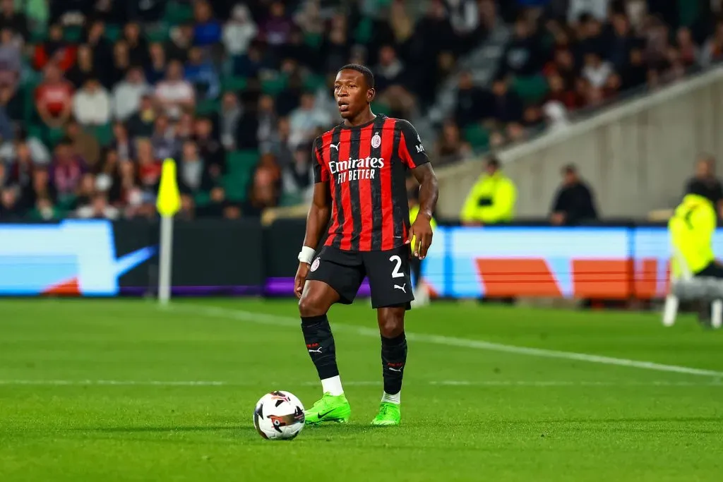 Pervis Estupiñán ya jugó en la pretemporada con AC Milan. (Foto: Imago)