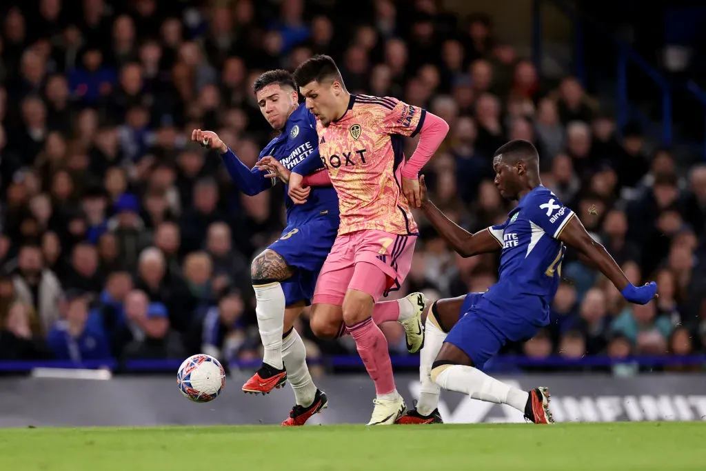 Moisés Caicedo - Enzo Fernández