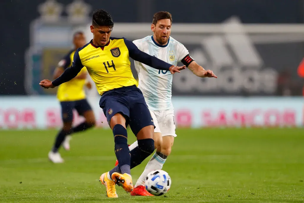 Xavier Arreaga es seleccionado de Ecuador desde el 2020.