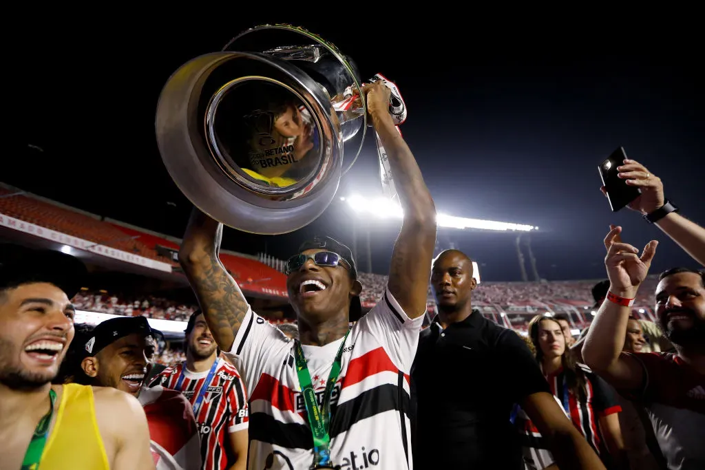 Robert Arboleda campeón Copa Brasil.