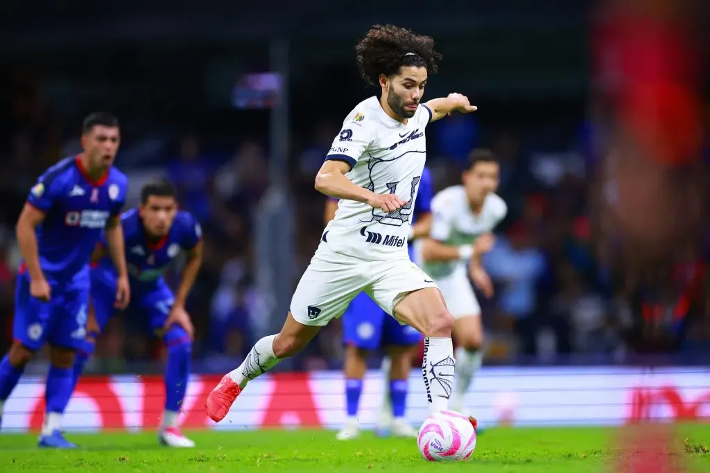 César Huerta es el goleador de Pumas UNAM (Getty Images).