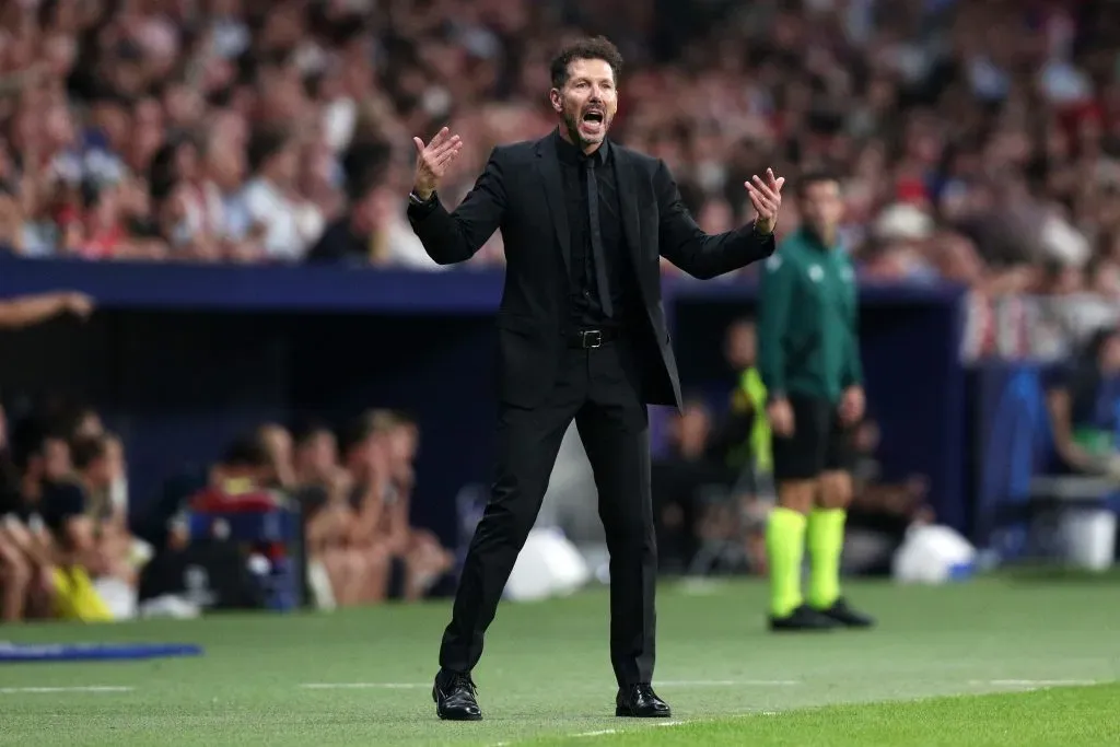 Diego Simeone dirigiendo al Atlético Madrid (Getty Images).
