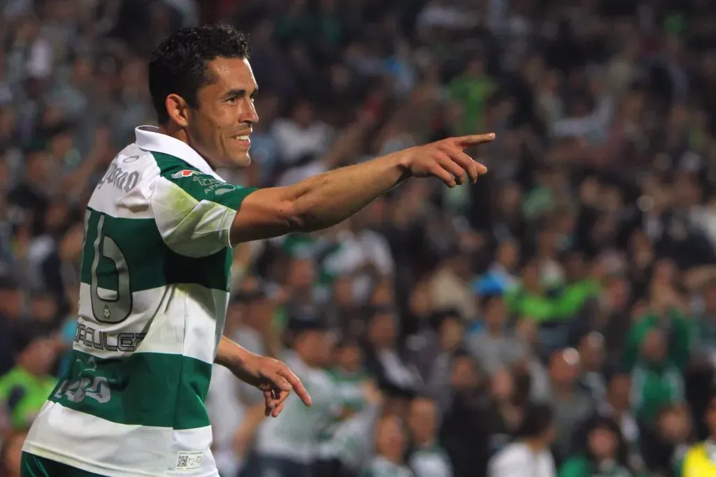 Hérculez Gómez apunta a Oswaldo Sánchez de ser poco profesional