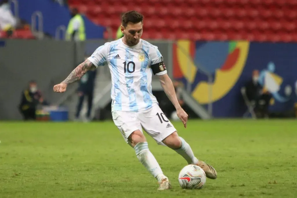 Lionel Messi es el favorito a ser el mejor jugador, pero dependerá del rendimiento de Argentina (Imago)