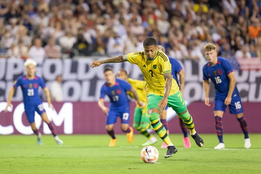 Leon Bailey con Jamaica (IMAGO)