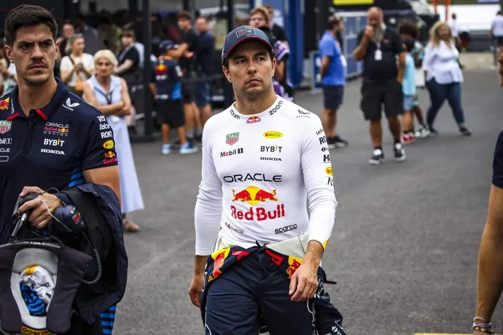 Sergio Pérez podría estar ante su última temporada con Red Bull (IMAGO)
