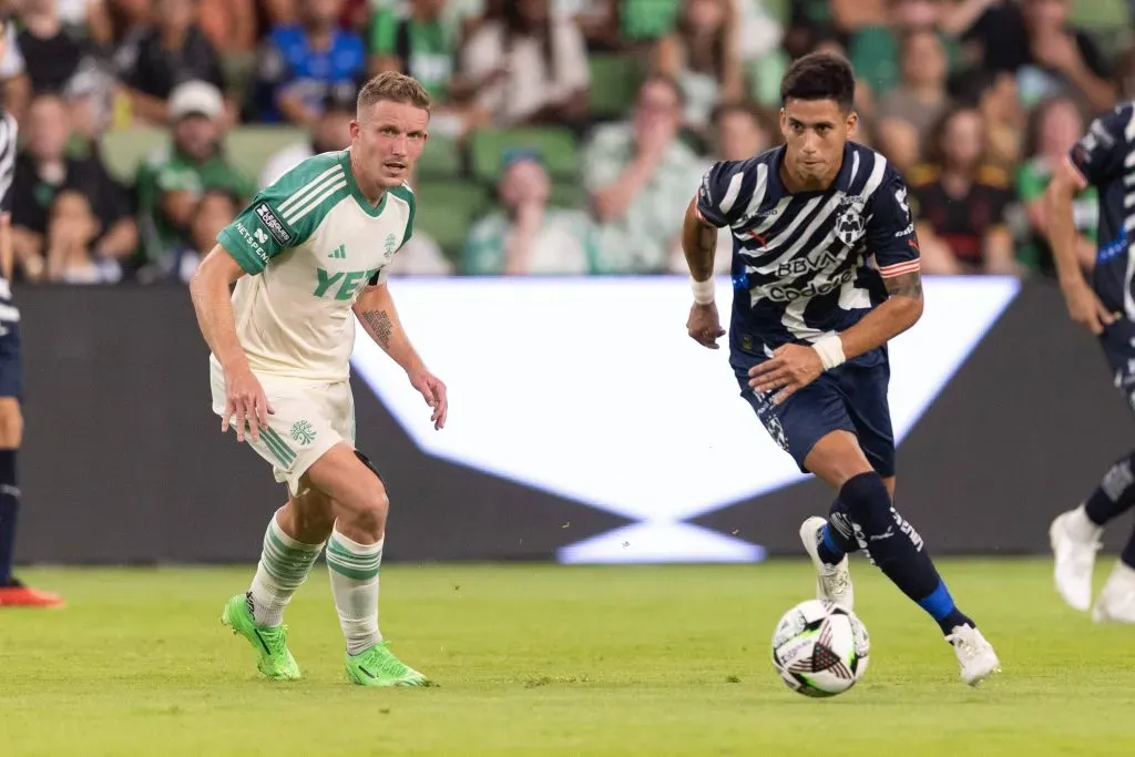 Maxi Meza podría salir de Rayados (IMAGO)