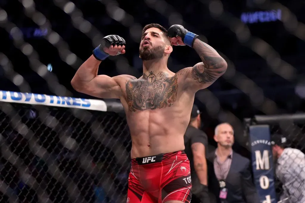 Ilia Topuria quiere defender el título ante un rival más que peligroso como Max Holloway. (GETTY IMAGES)