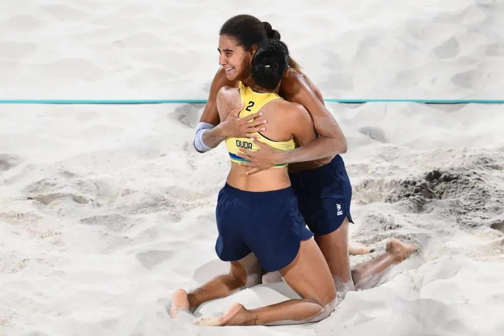 Las brasileñas Ana Patricia y Duda se llevaron la medalla de oro del beach volley femenino. (Imago)