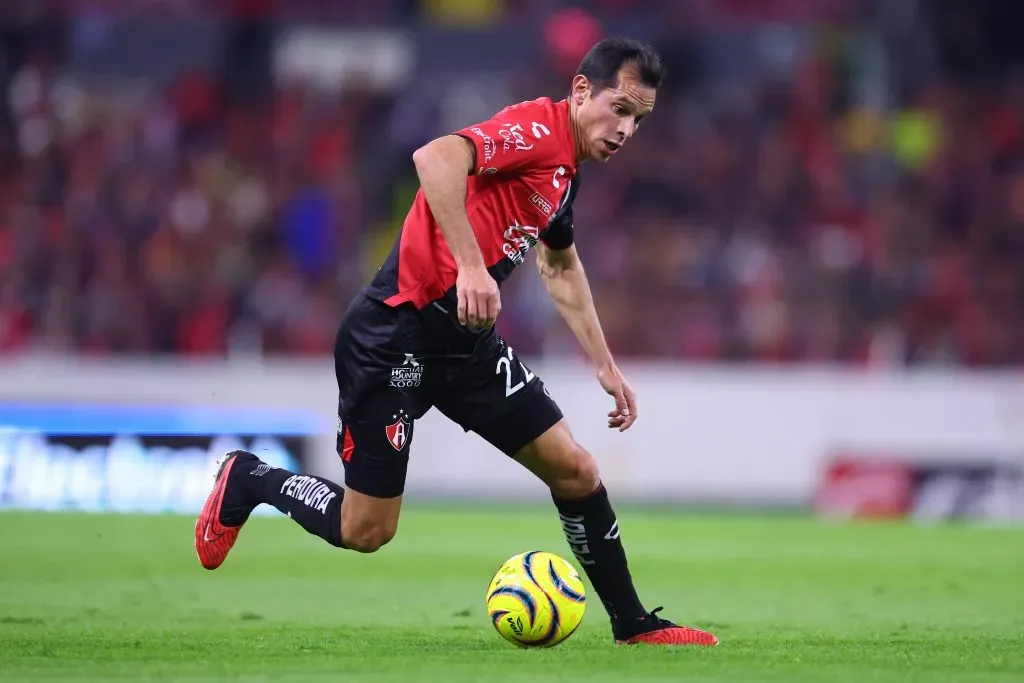 Solari jugó 22 partidos con la playera de Atlas. (Getty Images)