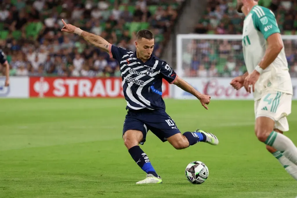 La vuelta del centrocampista Sergio Canales es la gran noticia de las últimas horas. [Foto IMAGO]