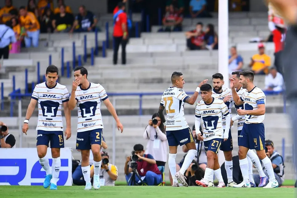 Las próximas playeras de Pumas UNAM dejarán de lado el tradicional color blanco. (Imago)