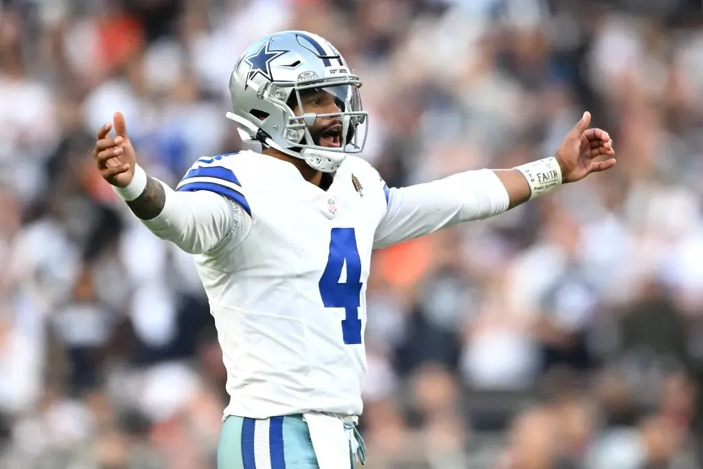 Dak Prescott en el juego de los Dallas Cowboys ante los Cleveland Browns (Getty Images)