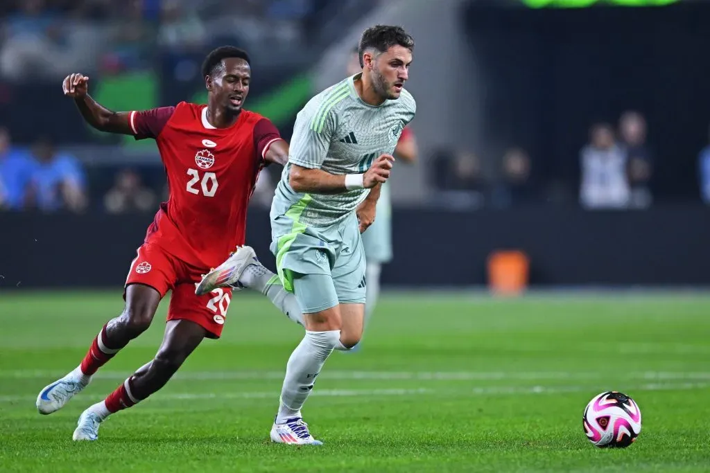 Santiago Giménez fue parte de los partidos de la Selección Mexicana en la Fecha FIFA de septiembre. [Foto IMAGO]