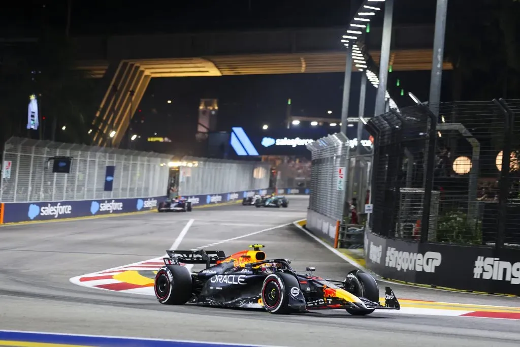 Sergio Pérez en las Free Practice del Gran Premio de Singapur (IMAGO)