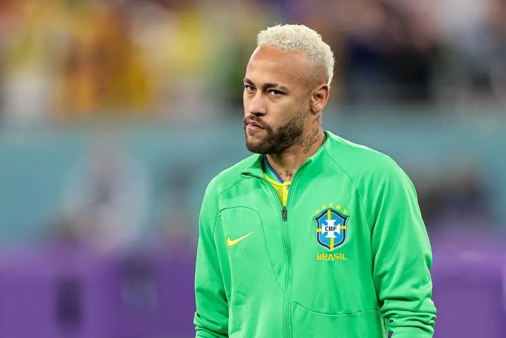 Neymar sufrió la rotura del ligamento cruzado anterior y del menisco de su pierna izquierda. (Imago)