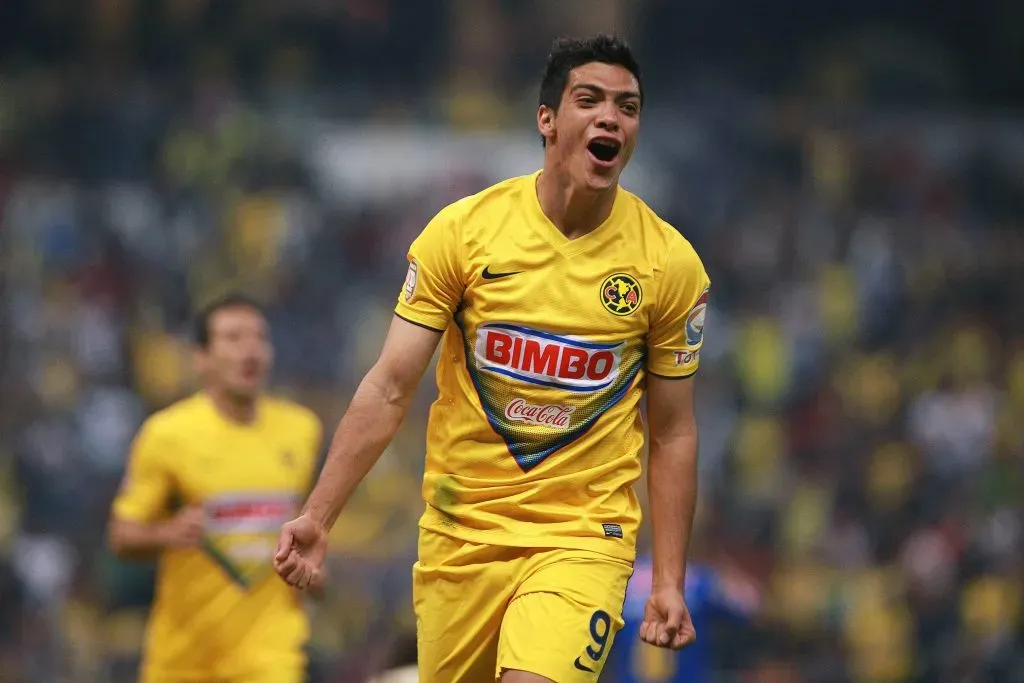 Raúl Jiménez jugando para América en 2013. [Foto IMAGO]