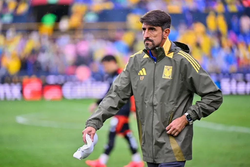 Veljko Paunovic no encontró paz con la afición. [Foto IMAGO]