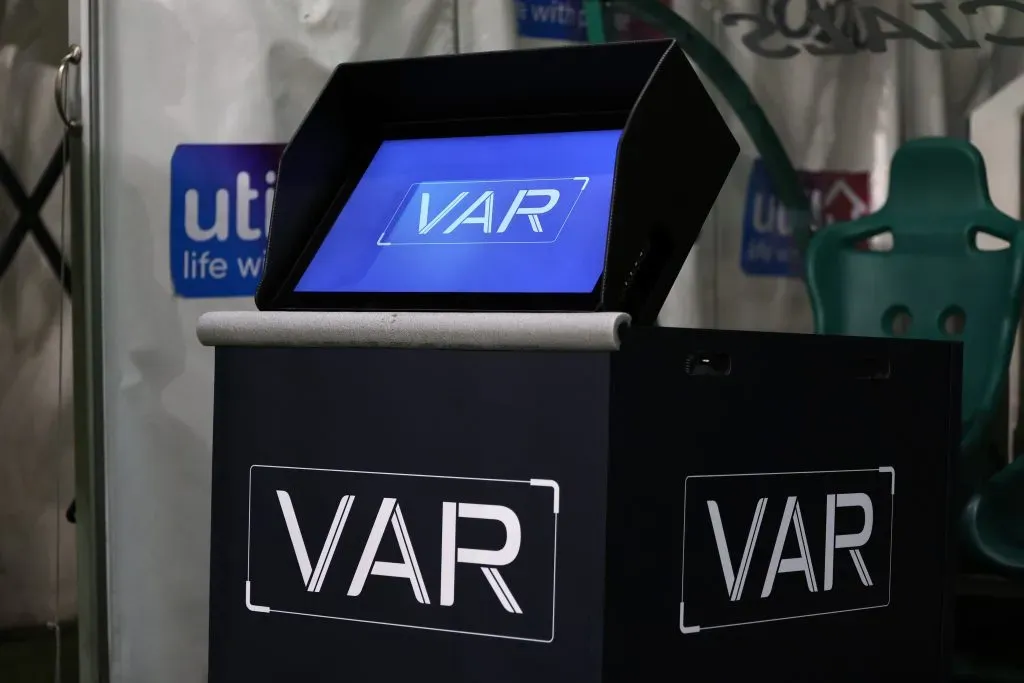 EDINBURGH, SCOTLAND – OCTOBER 21: A detailed view of the VAR screen prior to the Cinch Scottish Premiership match between Hibernian FC and St. Johnstone FC at  on October 21, 2022 in Edinburgh, Scotland. (Photo by Ian MacNicol/Getty Images)