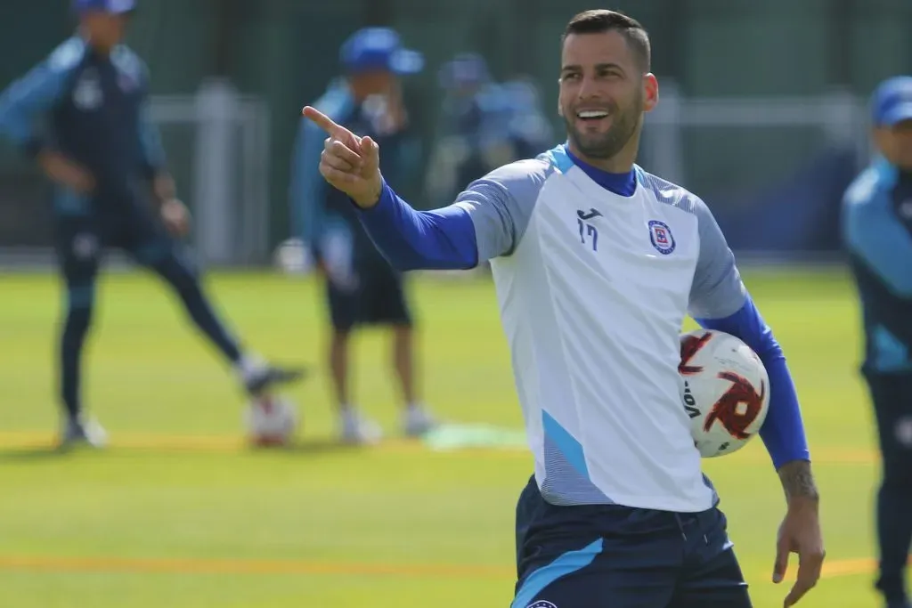 Edgar Méndez llenó de elogios a Cruz Azul antes de su juego (Imago 7)