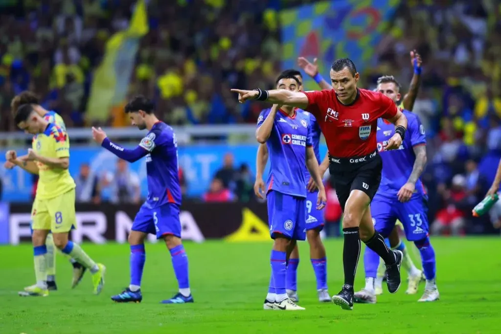 El Gato Ortiz sumó una nueva polémica en contra de Cruz Azul. (Foto: Imago7)