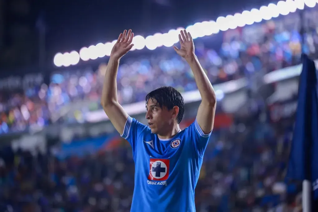 Javier Alarcón señaló al jugador más mejorado en Cruz Azul con Martín Anselmi (Imago 7)