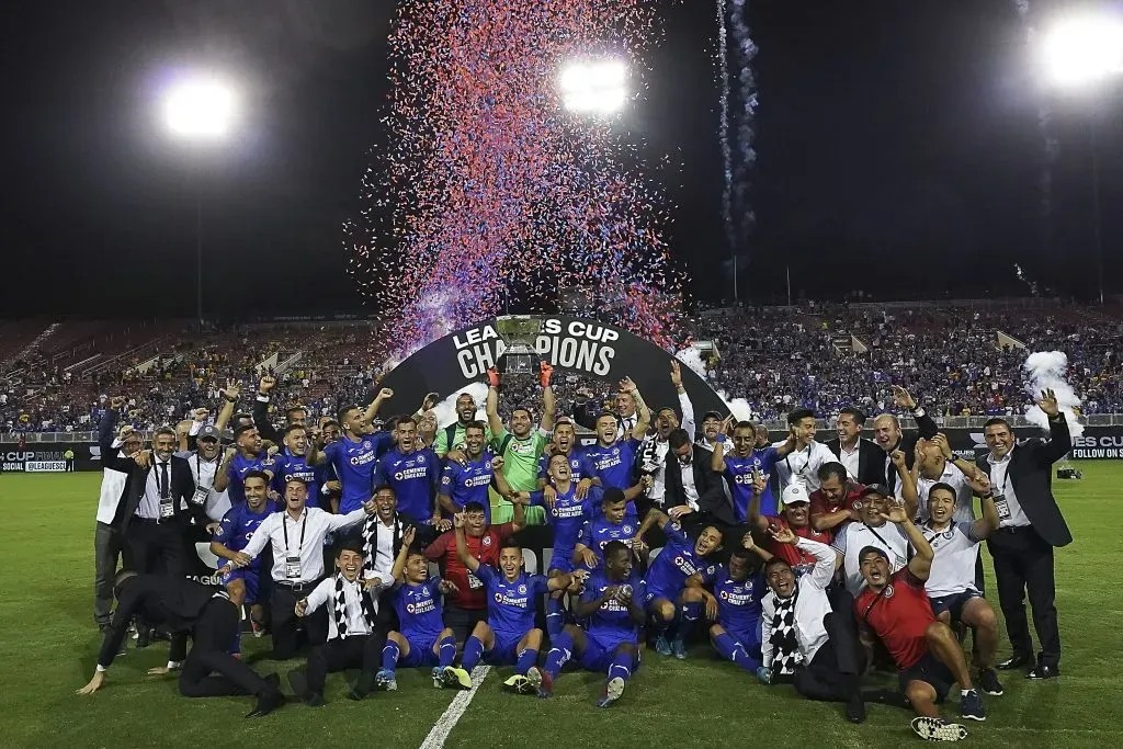 El equipo de Cruz Azul que se consagró Campeón en 2019. (Foto: Imago7)