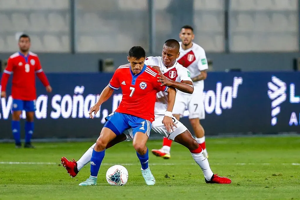 Chile vs Perú por las Eliminatorias 2022. Crédito: Photosport