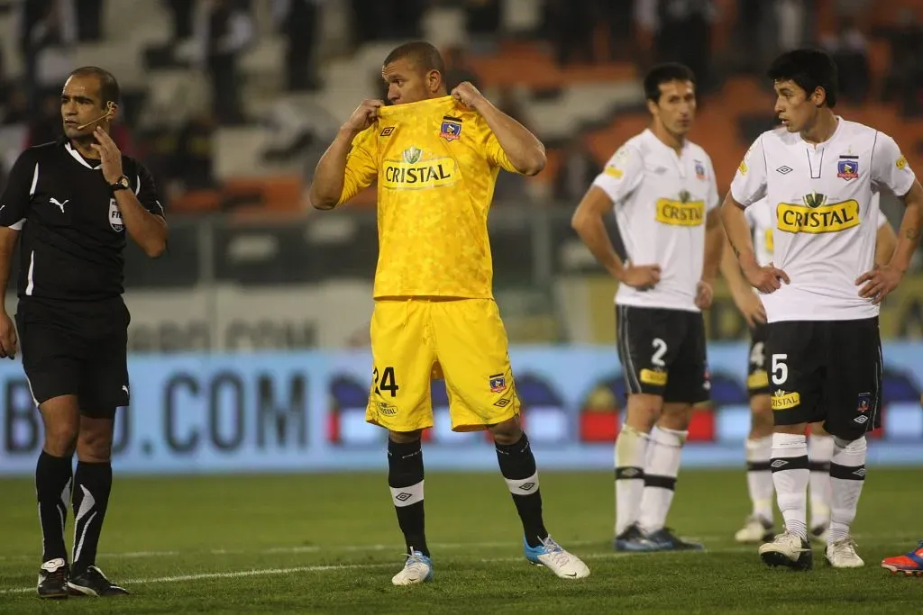 Renny Vega no tuvo un buen paso por Colo Colo | Foto: Photosport