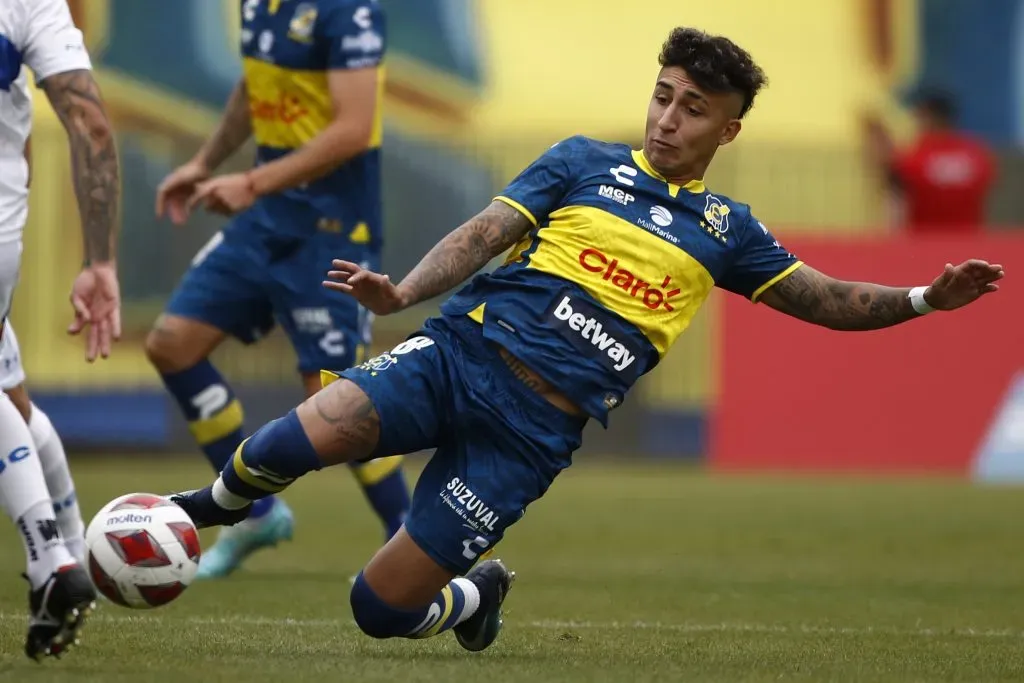 Bryan Soto debe regresar a Colo Colo desde Everton | Foto: Photosport