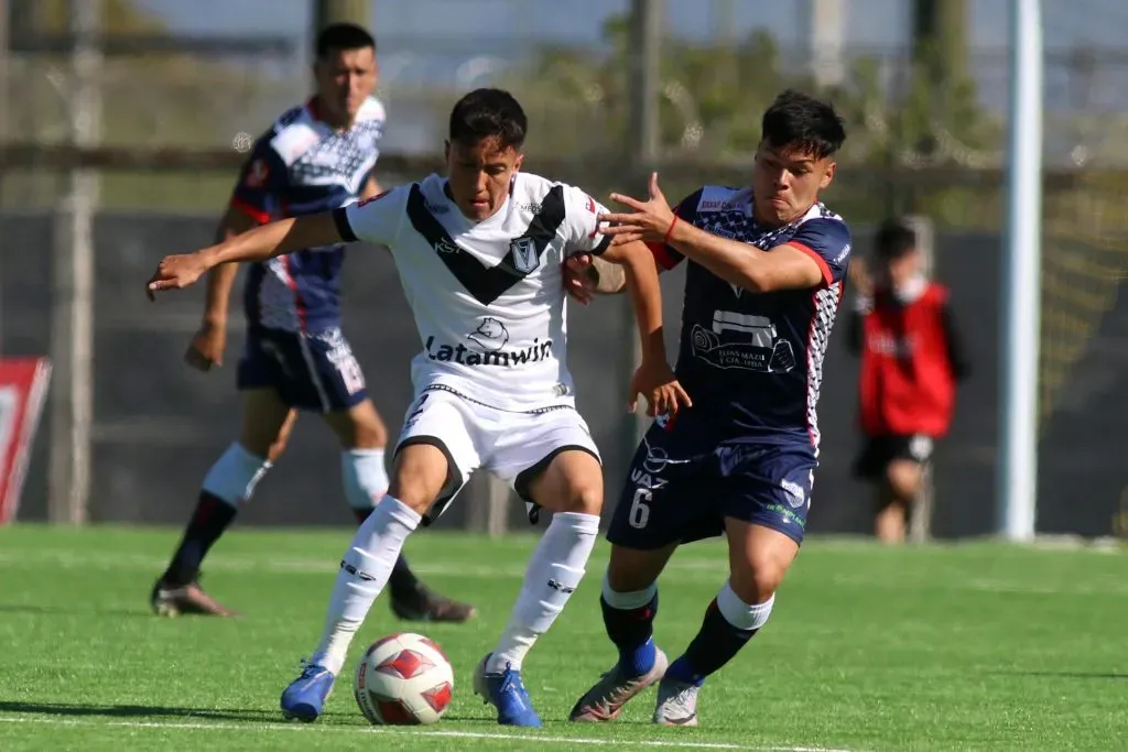 Danilo Díaz en el último partido de Deportes Recoleta. (Foto: Photosport)