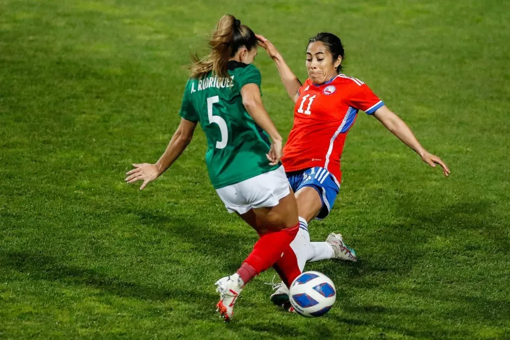Chile femenino viene de perder por tres a uno con México. (Foto: Pablo Tomasello/Santiago 2023 vía Photosport)
