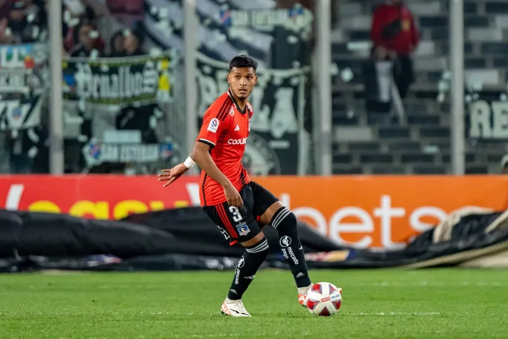 Daniel Gutiérrez en el partido de Colo Colo vs Cobreloa en Copa Chile. (Foto: Guillermo Salazar/DaleAlbo)