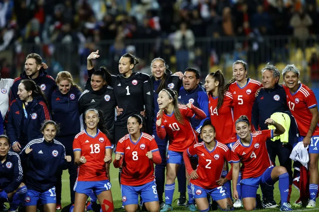 Christiane Endler y Antonia Canales en su último partido con la Roja Femenina. (Foto: Martín Thomas/Santiago 2023 vía Photosport)