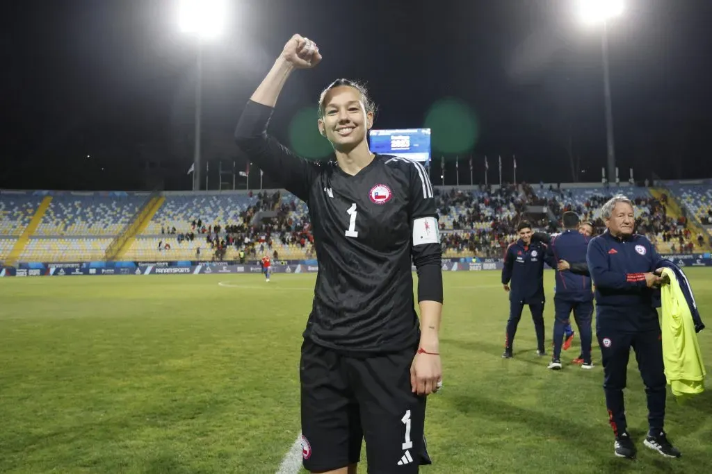 Christiane Endler le dijo adiós a la Roja luego del triunfo ante Estados Unidos. Fuente: Photosport.