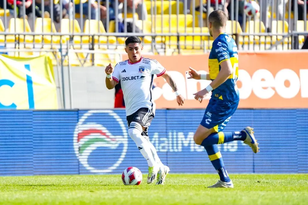 Jordhy Thompson en el partido con Everton en Viña del Mar. (Foto: Guillermo Salazar/DaleAlbo)
