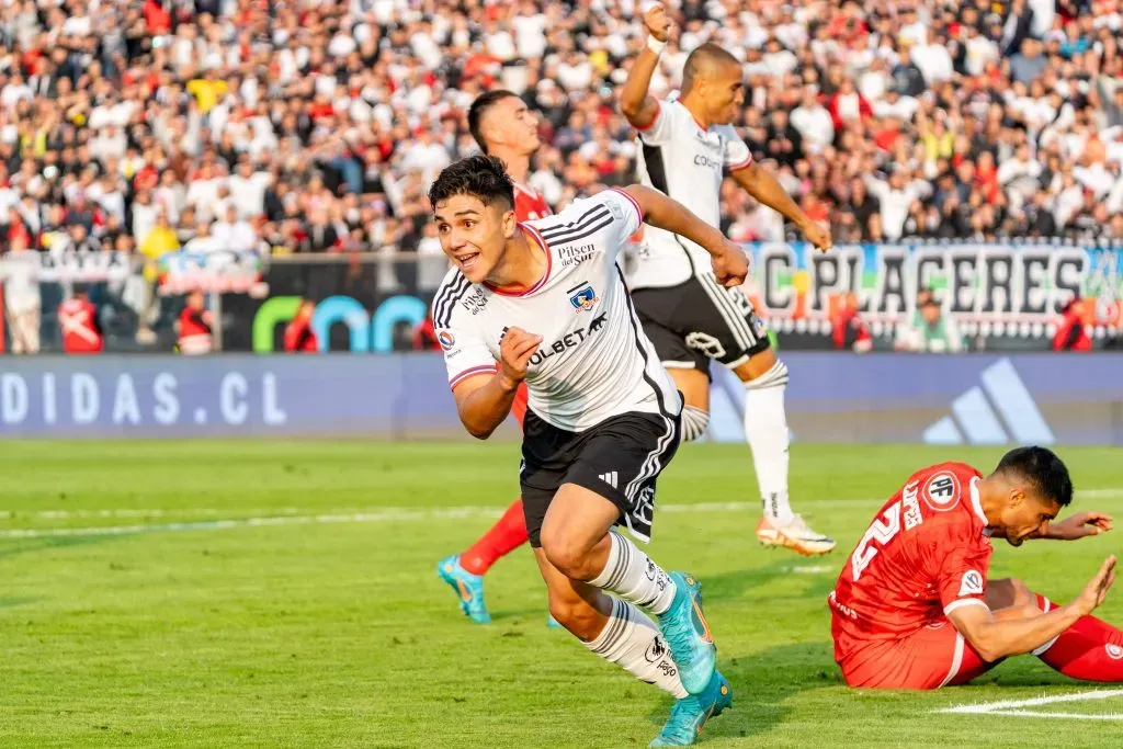Damián Pizarro marcó la apertura de la cuenta ante Unión La Calera en el minuto 74′. Fuente: Guille Salazar/DaleAlbo.