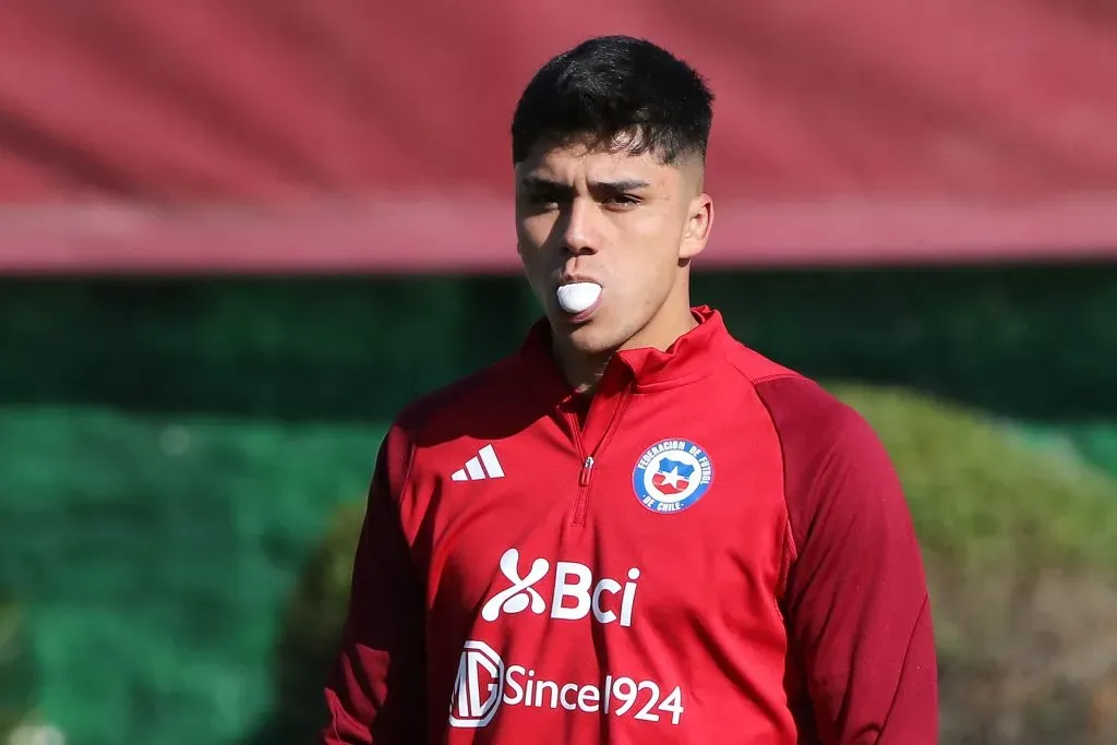 Damián Pizarro en el entrenamiento de la Selección Chilena. (Foto: Photosport)