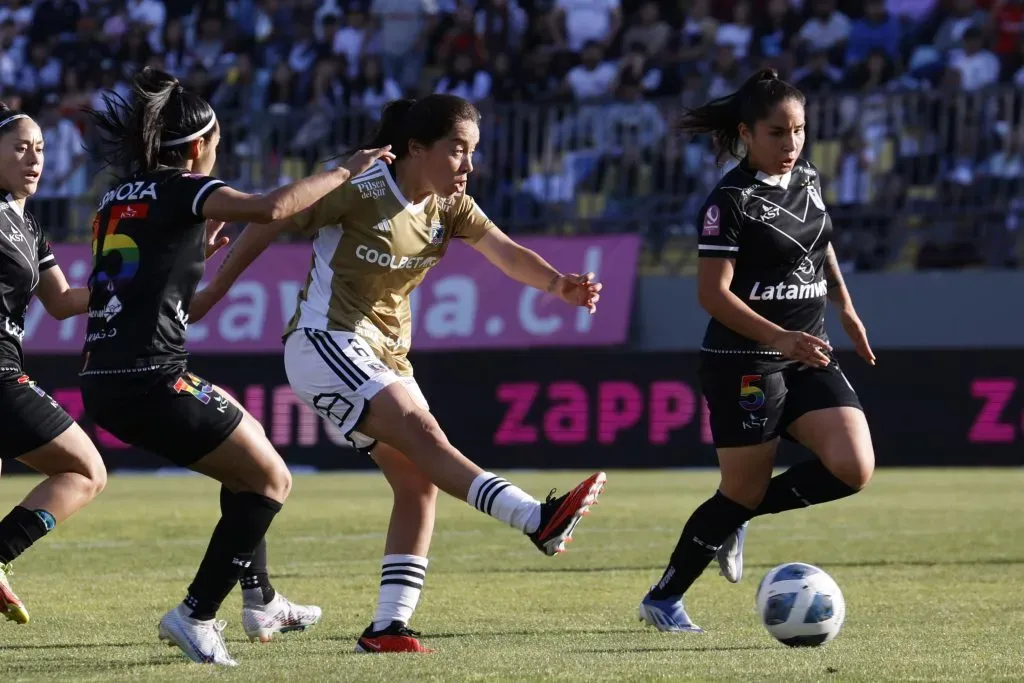 Jiménez anotó el primer gol de las Albas en la final | Foto: Photosport