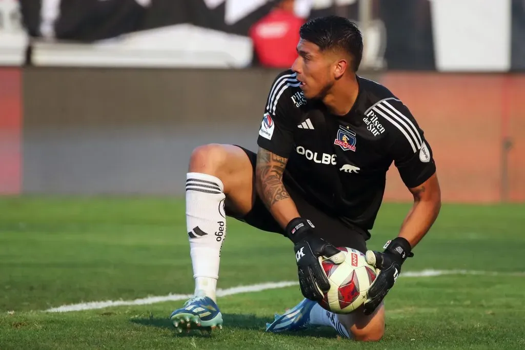 Brayan Cortés en el partido de Colo Colo vs Unión Española. (Foto: Photosport)