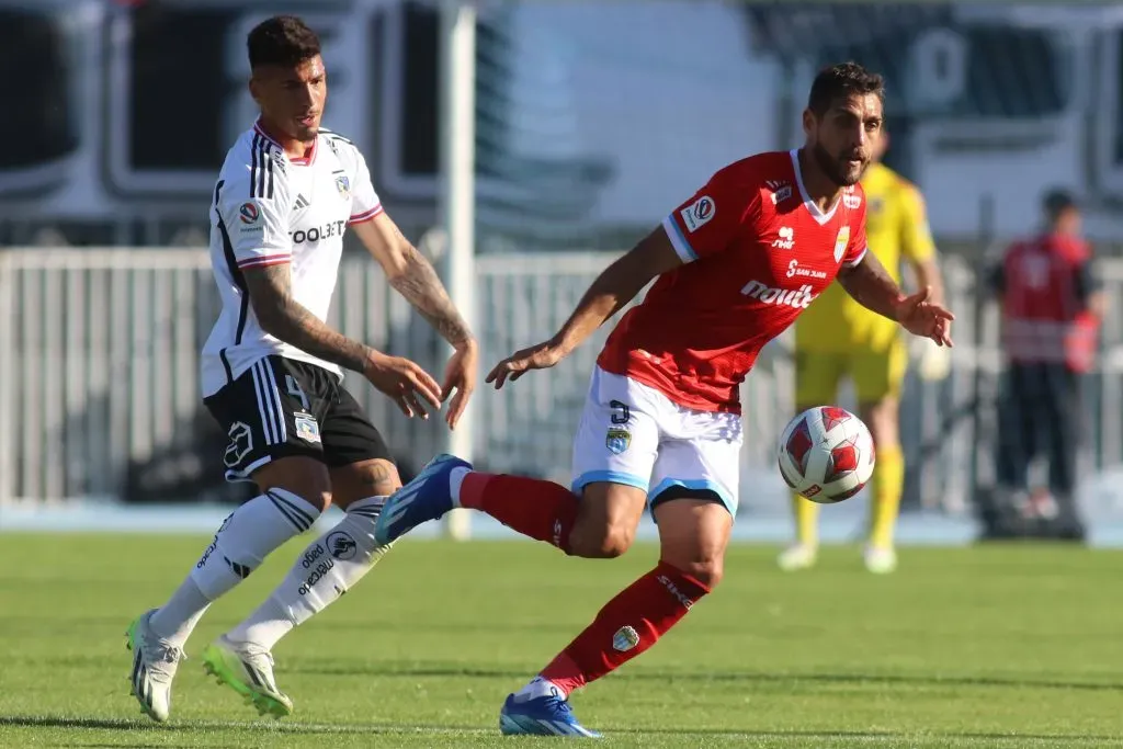 Alan Saldivia en el partido de Colo Colo vs Magallanes en Rancagua. (Foto: Photosport)