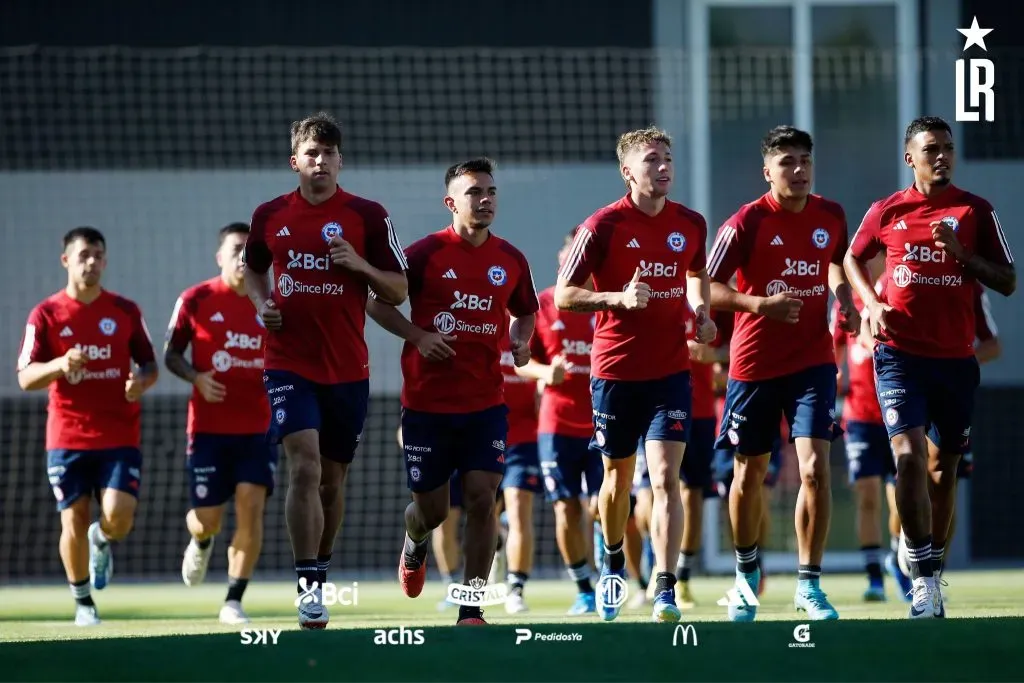 Daniel Gutiérrez en los entrenamientos de la Selección Chilena. (Foto: @LaRoja)