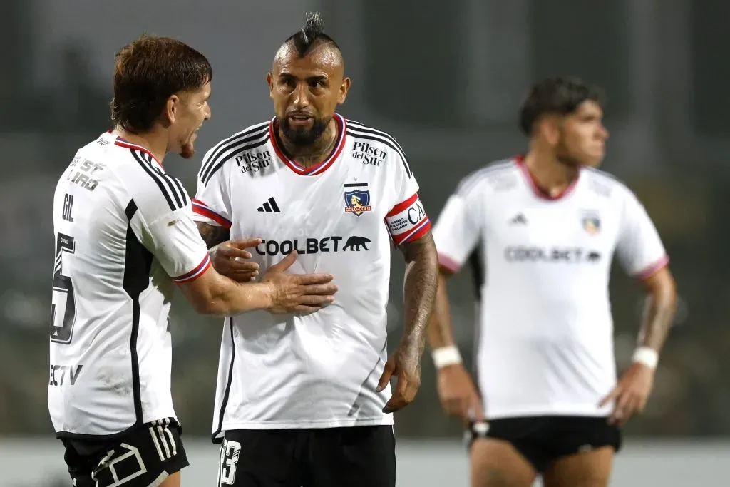 Arturo Vidal como capitán de Colo Colo.