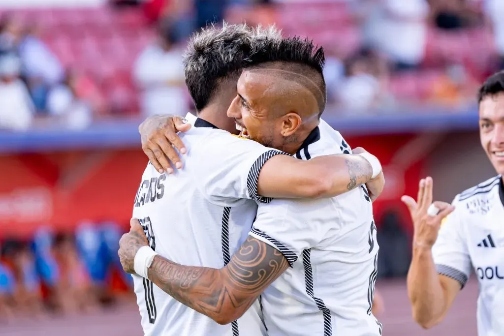 Colo Colo impuso sus términos y antes de la suspensión, vencía por 2 a 0 a Huachipato en la Supercopa con goles de Carlos Palacios y Arturo Vidal. Foto: Guille Salazar/DaleAlbo.